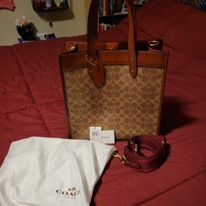 Coach tote with tags and dustbag